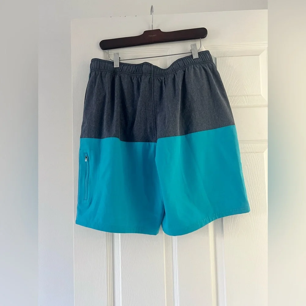 NWT Nike split volley men’s blue gray color block swim trunks size large